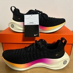 NIKE ウィメンズ　リアクトＸ INF ラン4     23.5cmの画像