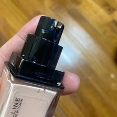 Maybellineリキッドファンデの画像