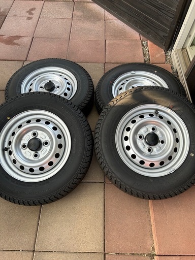 ダイハツ　　ハイゼットトラックタイヤホイール