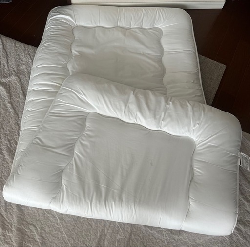 ニトリ敷布団シングルシミあり (Ponchaka) みなとみらいの寝具