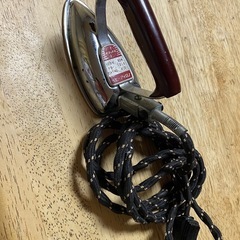 昭和初期のアイロンの画像