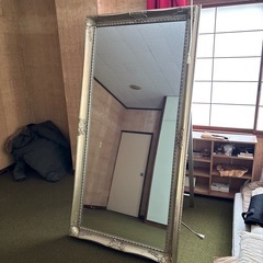 ヴィンテージ調全身鏡の画像