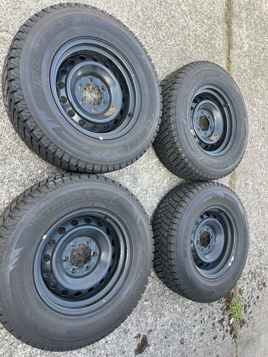 FJクルーザー純正鉄ホイール　スタッドレスタイヤ265/70-17R