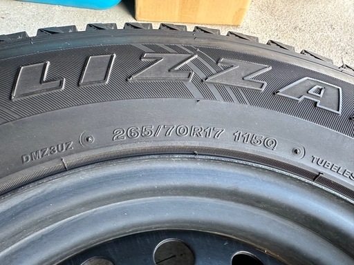 FJクルーザー純正鉄ホイール　スタッドレスタイヤ265/70-17R