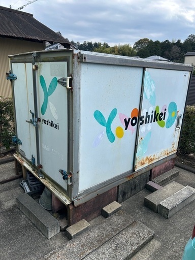 コンテナ