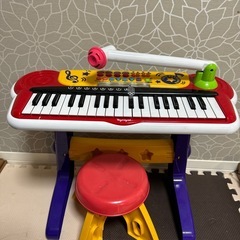 おもちゃのピアノ