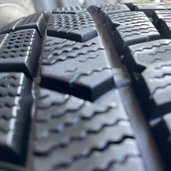 スタッドレスタイヤ4本 美品 185\65-15 4穴 100