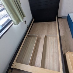 シングルベッド　ベッドフレーム　引き出し付き