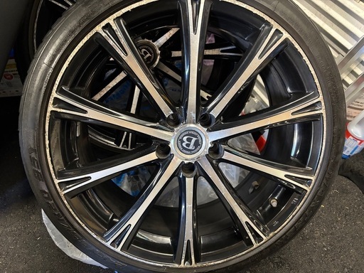 20インチ ホイール