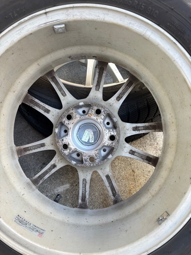 スタッドレスタイヤ　TOYOタイヤ　トランパス　 195 65 R15 ノアヴォクシー、ステップワゴン等