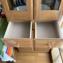 【予定者決まりました】【あげます】【スッキリ収納】食器棚の画像