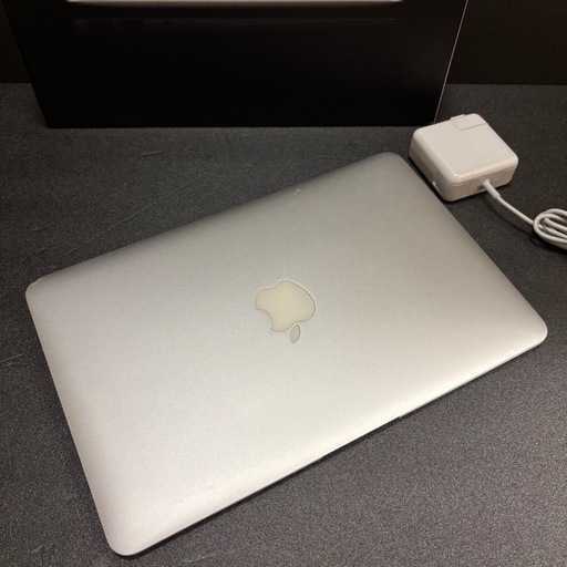 MacBook Air 2019'macOS windows11 office