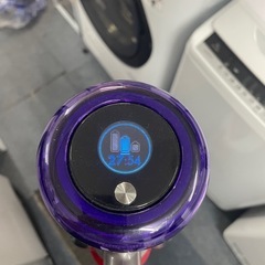 配送可能　保証付き　動作品 Dyson ダイソン V11 fluffy ＋ スティック クリーナーの画像