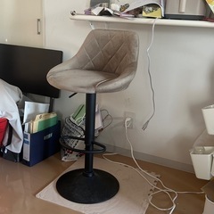 カウンターチェア(ラテ色)の画像