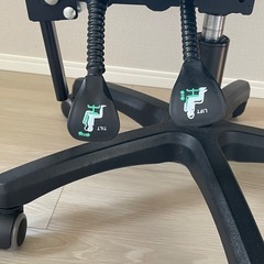 仕事用チェアーの画像