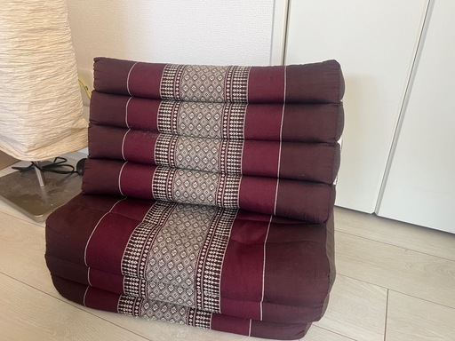 タイ三角枕と三角枕クッション3段付のセット