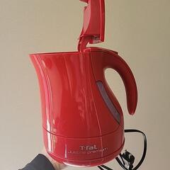 ティファール　赤　電気湯沸かし器1.2L