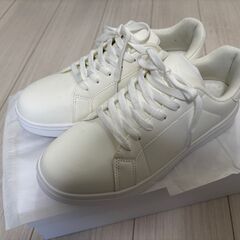 シンプルスニカー25cm無料です