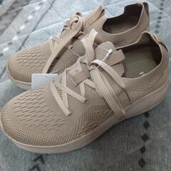 [未使用]ヒラキ 厚底軽量スニーカーの画像