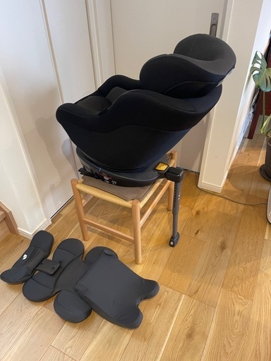 美品　
ジョイー アーク arc 360 ISOFIX 新生児 回転式