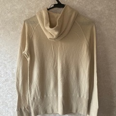 DRESSTIERIOR カシミヤ100%パーカー クリーム色の画像