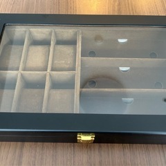 時計　眼鏡ケースの画像