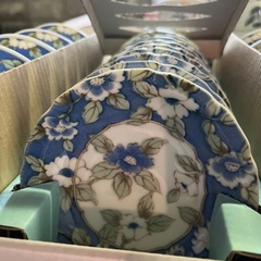 茶碗とお皿セットの画像