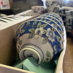 茶碗とお皿セットの画像
