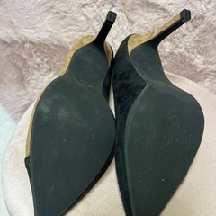 お値下げしました。新品未使用 2色パンプス サイズ36 23.0〜23.5cmの画像