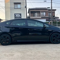 ローン〇トヨタプリウスH28 フルモデリスタ カスタム多数!!の画像