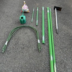 家庭菜園　支柱　ジョウロ　クワ　【畑 農園 園芸 如雨露 鍬】