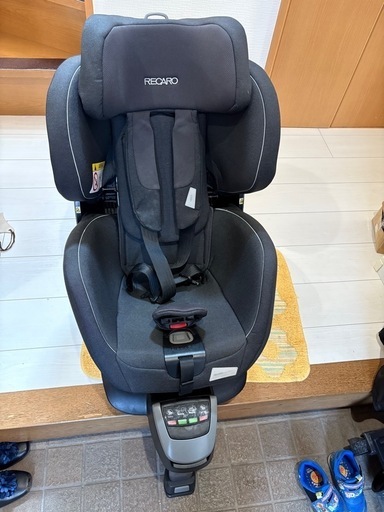取引中　レカロ(RECARO)トラベルシステム 3点セット (チャイルドシート+ベビーカー+アダプタ) サリアエリート マットブラック