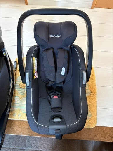 取引中　レカロ(RECARO)トラベルシステム 3点セット (チャイルドシート+ベビーカー+アダプタ) サリアエリート マットブラック