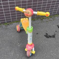 アンパンマン　キックボード三輪車変形の画像