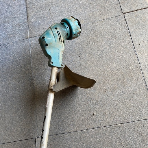 動作確認済 makita モデル MUR182UD BL MOTOR 充電式 草刈機 刈払機 18V 本体のみ