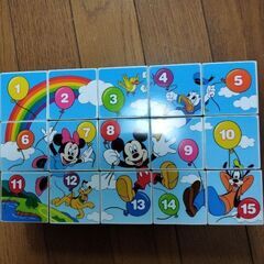 キューブパズル　ディズニーキャラクターズ