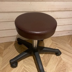 【美品】2025年購入⭐︎上下可能！レザー回転イスの画像
