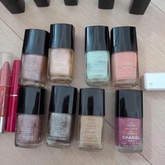 少し古い　シャネルのネイル、ルージュ。CLINIQUEのリップの画像