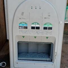 自動お茶いれ機、冷水、お湯、お茶引き取り限定