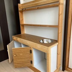 木製シンク付き子供用キッチンの画像