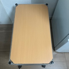 キャスター付きスチールラックの画像