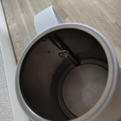 モダンデコ　電気ケトル　１リットルの画像