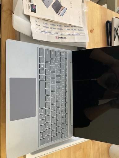 Surface Laptop go 使用4回のみ
