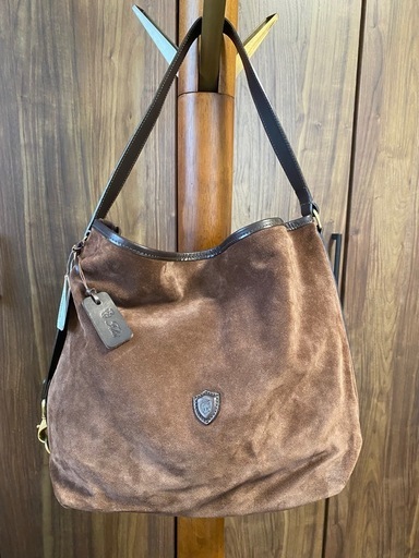 正規店　新品未使用　タグ付き　フェリージ　ブラウン スエード ショルダーバッグ　felisi