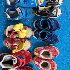 子供靴👟の画像