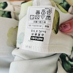 ニトリカーテン美品100☓178です。の画像
