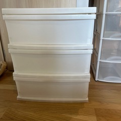（美品）衣装ケース　ホワイト