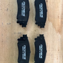 トヨタ　ハリアーハイブリッド　ブレーキパッドの画像