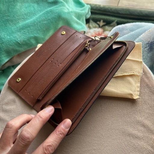 LOUISVUITTONの長財布です。 キャッシュレス派も大満足！ルイ 