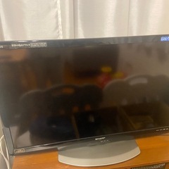 AQUOSテレビ40型